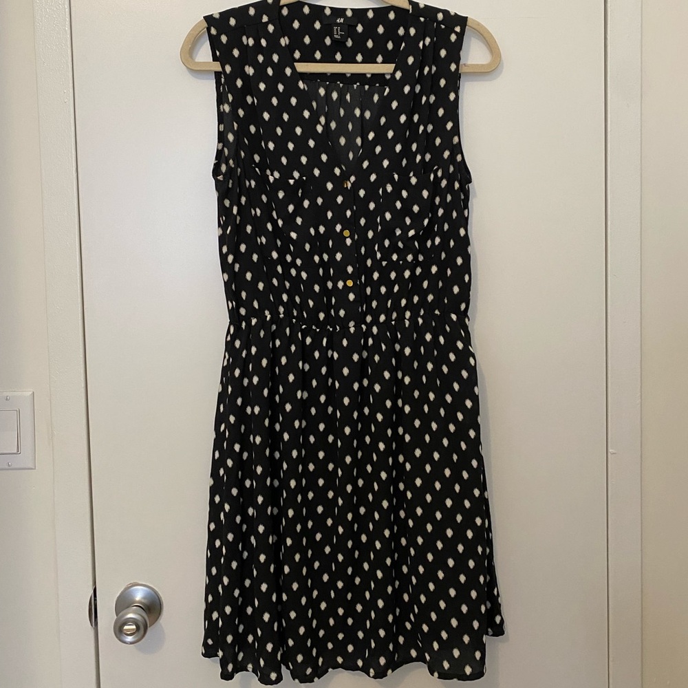 H&M Black and White Dress with Gold Button Details